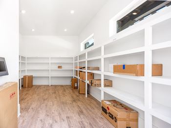 24-Hour package room